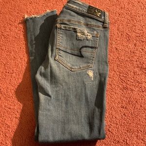 American eagle ripped skinny jeans